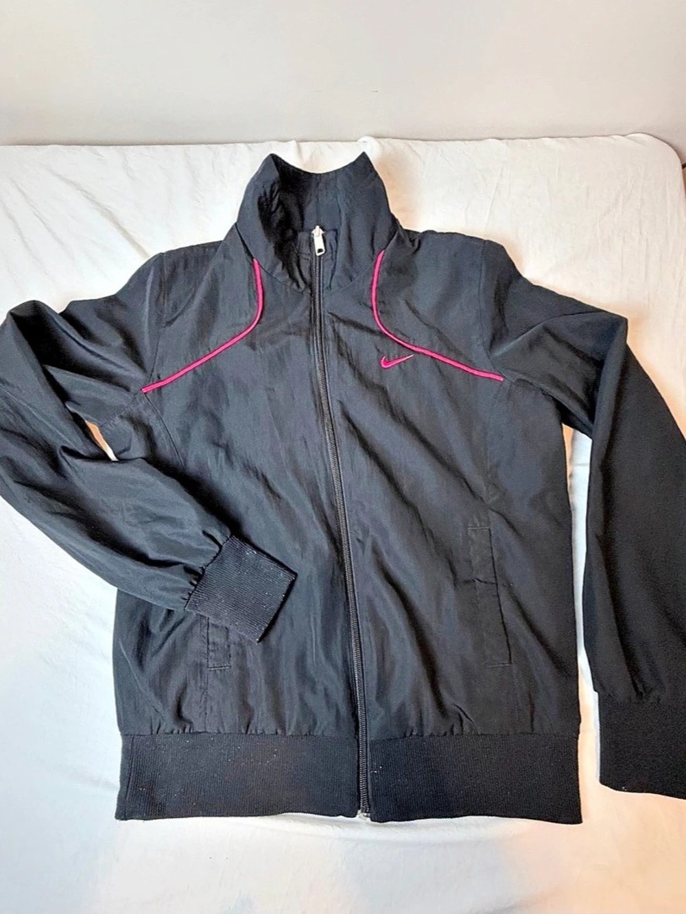 Nike Women's Black & Pink Track Jacket Size Medium